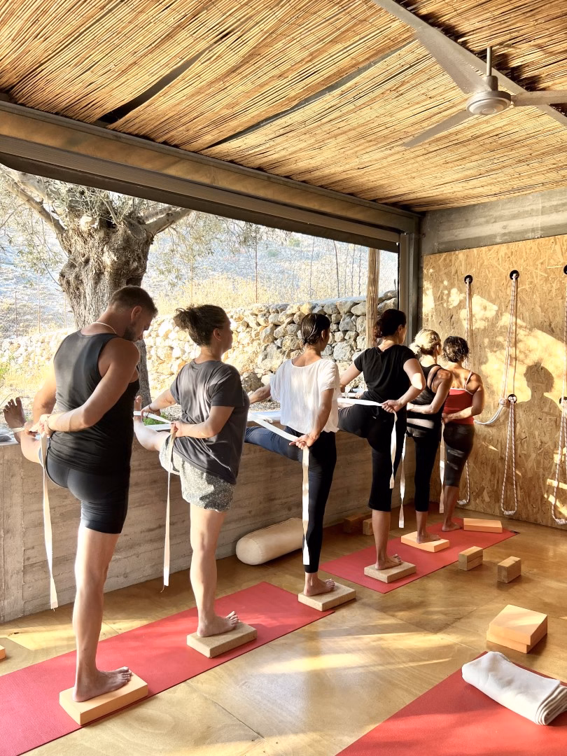 Ilaria Zinzani Yoga Retreats - Creta Chora Sfakion