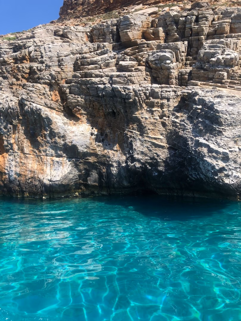 Ilaria Zinzani Yoga Retreats - Creta Chora Sfakion