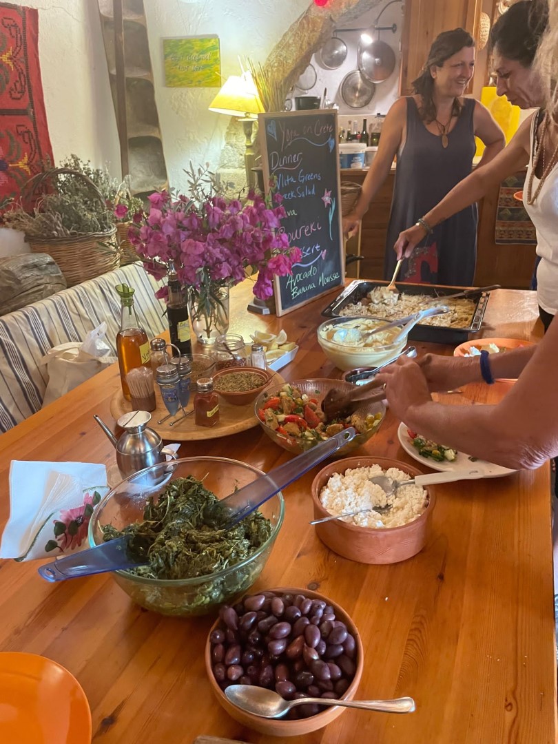 Ilaria Zinzani Yoga Retreats - Creta Chora Sfakion