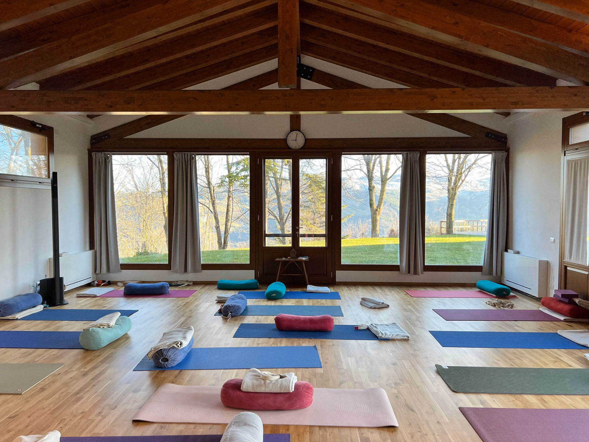 ilaria zinzani yoga retreat santa sofia
